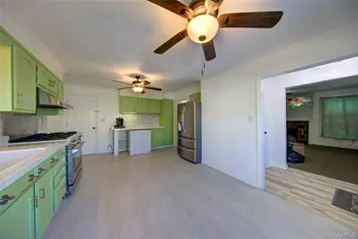 309 Litchfield Avenue, Elmont, NY 11003 - Photo 9