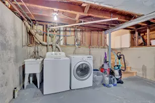 64 Eileen Ave, Plainview, NY 11803 - Photo 21