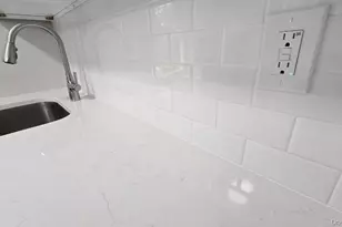 144-17 Grand Central Pkwy, Kew Gardens, NY 11435 - Photo 11