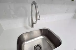 144-17 Grand Central Pkwy, Kew Gardens, NY 11435 - Photo 15