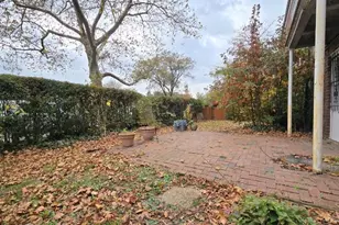 144-17 Grand Central Pkwy, Kew Gardens, NY 11435 - Photo 19