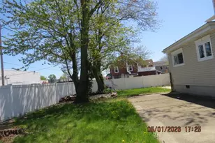 2449 Wallen Ln, North Bellmore, NY 11710 - Photo 19