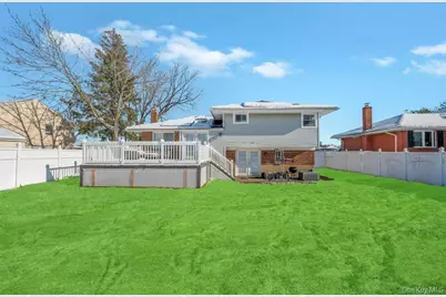 19 Evers Street, Hicksville, NY 11801 - Photo 3