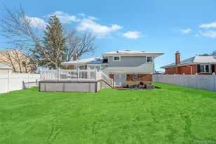 19 Evers St, Hicksville, NY 11801 - Photo 3