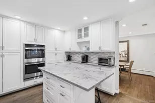 4 Paul Revere Ln, Centerport, NY 11721 - Photo 19