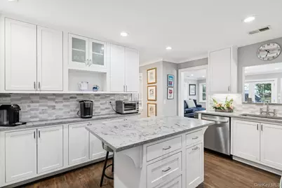 4 Paul Revere Lane, Centerport, NY 11721 - Photo 17