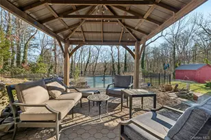 4 Paul Revere Ln, Centerport, NY 11721 - Photo 45