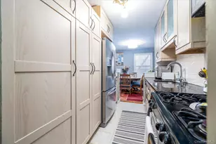 151-15 84th St, Howard Beach, NY 11414 - Photo 9