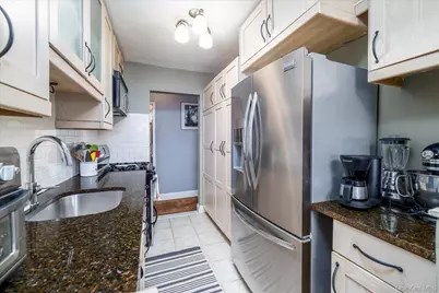 15115 84 Street #5D, Howard Beach, NY 11414 - Photo 7