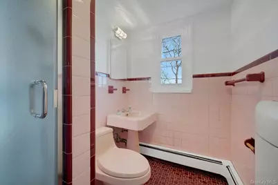 54 Rockland Avenue, Yonkers, NY 10705 - Photo 19