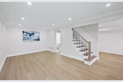 25 Alhambra Drive, Oceanside, NY 11572 - Photo 5