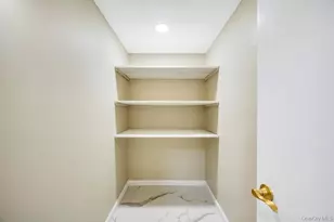 2127 Erma Dr, East Meadow, NY 11554 - Photo 21