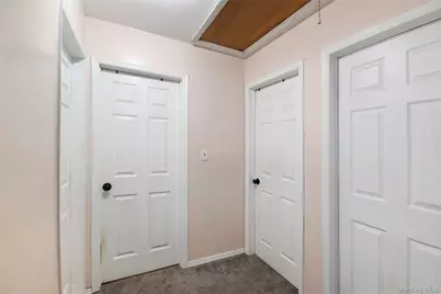 288 Feller Drive, Central Islip, NY 11722 - Photo 15