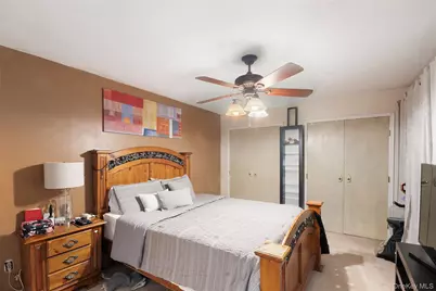 288 Feller Drive, Central Islip, NY 11722 - Photo 9