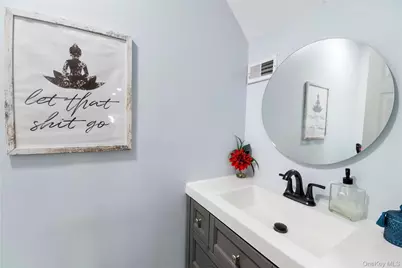 288 Feller Drive, Central Islip, NY 11722 - Photo 13