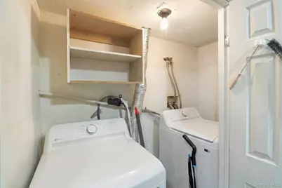 288 Feller Drive, Central Islip, NY 11722 - Photo 17