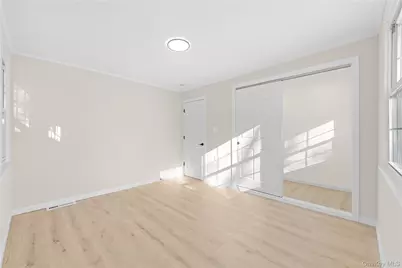 10 Pinedale Avenue, Farmingville, NY 11738 - Photo 17