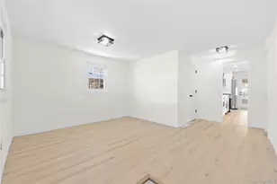 10 Pinedale Ave, Farmingville, NY 11738 - Photo 7