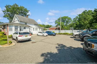 128 Merrick Avenue, Merrick, NY 11566 - Photo 31