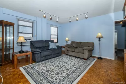 166 Pearsall Drive #5E, Mount Vernon, NY 10552 - Photo 11
