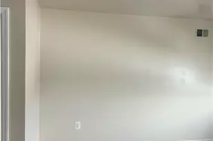 219 Surf Dr, Bronx, NY 10473 - Photo 5