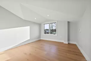 176-12 Kildare Rd, Jamaica, NY 11432 - Photo 27