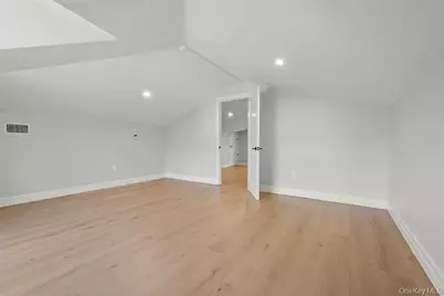 176-12 Kildare Road, Jamaica, NY 11432 - Photo 33