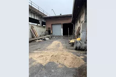 180-25 Liberty Avenue, Jamaica, NY 11432 - Photo 11