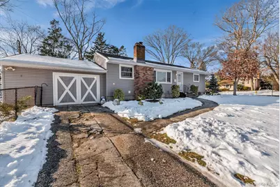 34 W Court Drive, Centereach, NY 11720 - Photo 35