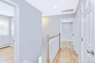 19 Stuyvesant Cir E, East Setauket, NY 11733 - Photo 23