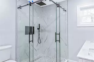 19 Stuyvesant Cir E, East Setauket, NY 11733 - Photo 33