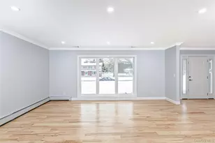 19 Stuyvesant Cir E, East Setauket, NY 11733 - Photo 19