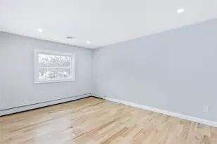 19 Stuyvesant Cir E, East Setauket, NY 11733 - Photo 25