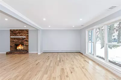 19 Stuyvesant Circle E, East Setauket, NY 11733 - Photo 17