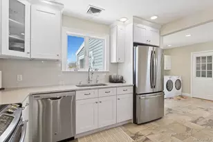 1110 Gillette Dr, East Marion, NY 11939 - Photo 7