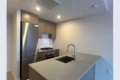 131-02B 40th Road #7O, Flushing, NY 11354 - Photo 1