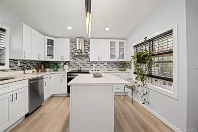 1805 Lacombe Avenue, Bronx, NY 10473 - Photo 7