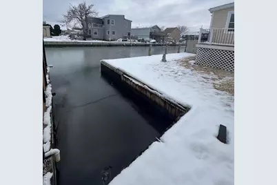817 Ocean Street, Lindenhurst, NY 11757 - Photo 13