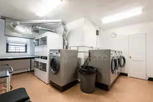 25 Park Pl, Great Neck, NY 11021 - Photo 27