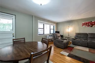 25 Park Pl, Great Neck, NY 11021 - Photo 11