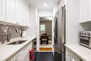 25 Park Pl, Great Neck, NY 11021 - Photo 15