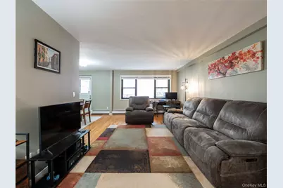 25 Park Place #2C, Great Neck, NY 11021 - Photo 9