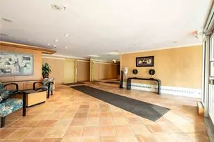 25 Park Pl, Great Neck, NY 11021 - Photo 25