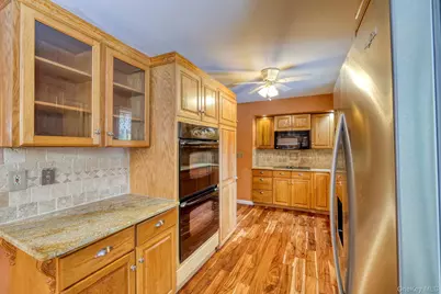 4 Verplanck Avenue, Hopewell Junction, NY 12533 - Photo 9