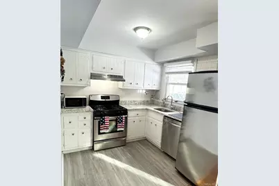 12 Danbury Court #1502, Suffern, NY 10901 - Photo 5