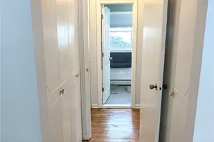 12 Danbury Ct, Suffern, NY 10901 - Photo 11