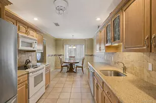 157 Hidden Ponds Cir, Smithtown, NY 11787 - Photo 13