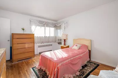 9 Walnut Place, Massapequa, NY 11758 - Photo 7