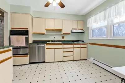 27 Rinne Road, Nanuet, NY 10954 - Photo 9