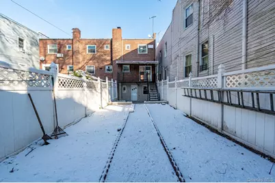 1913 Barnes Avenue, Bronx, NY 10462 - Photo 25